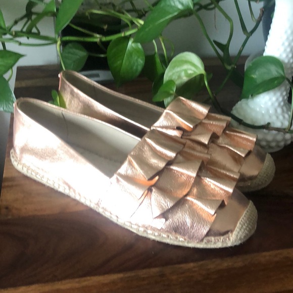 Michael Kors Shoes - NWOT 🥳 Michael Kors Leather Slip-ons with Ruffles